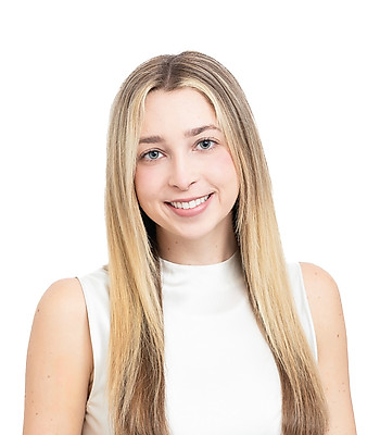 Portrait of Kat Comunale, Accountant.